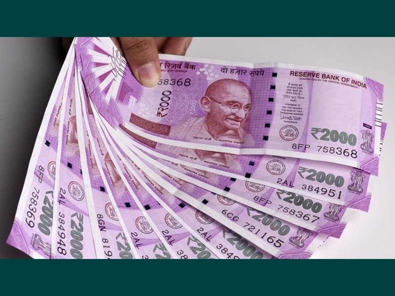 No plan to withdraw Rs.2000 notes: Arun Jaitely