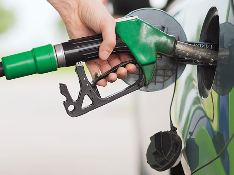 No extra charges for card payments at petrol pumps,says government